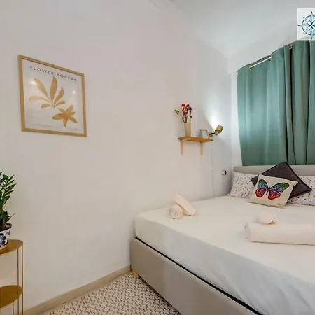 Perfect Appointed Studio شقة *